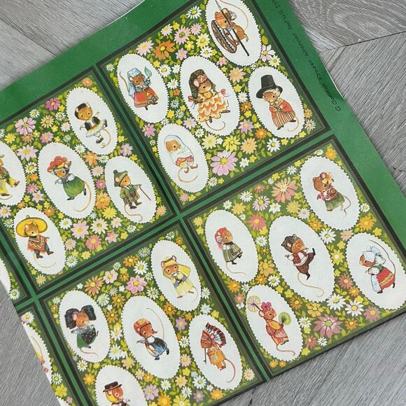 Vintage Gordon Fraser Wrapper Wrapping Paper Gift Wrap Green Floral Mice - Picture 2 of 4